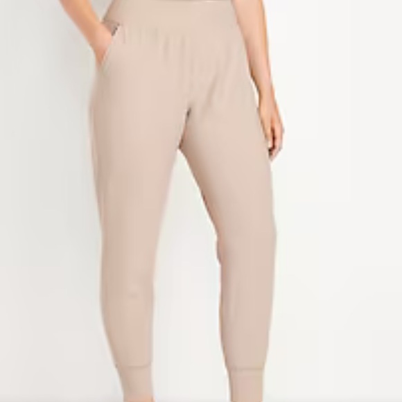 NWT OLD NAVY High-Waisted PowerSoft Joggers Color: Savanna Grass SIZE L - Picture 4 of 7